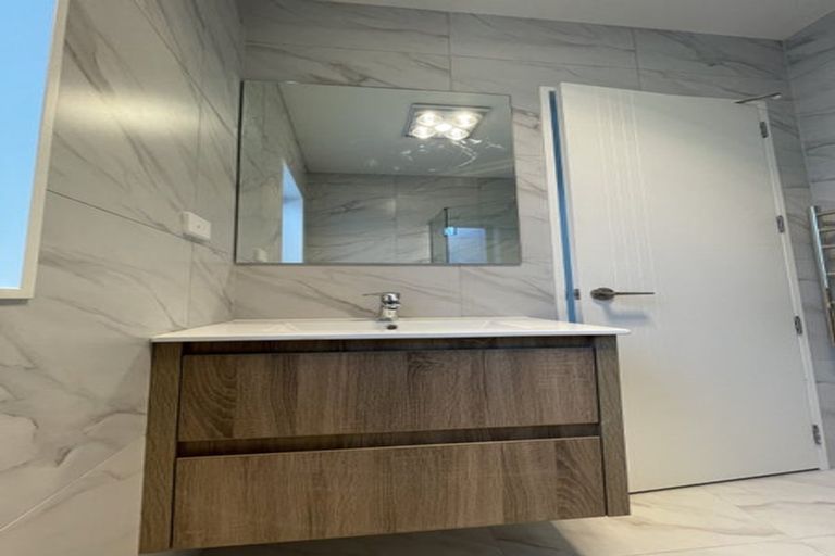 Photo of property in 29 Cloonlyon Drive, Flat Bush, Auckland, 2019