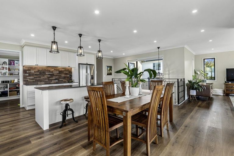 Photo of property in 49 Hinewa Road, Otumoetai, Tauranga, 3110