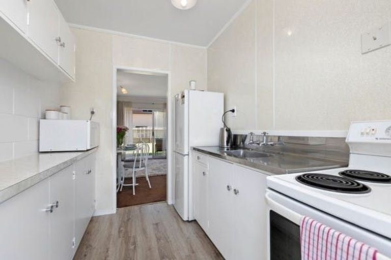Photo of property in 40 Maunganui Road, Mount Maunganui, 3116