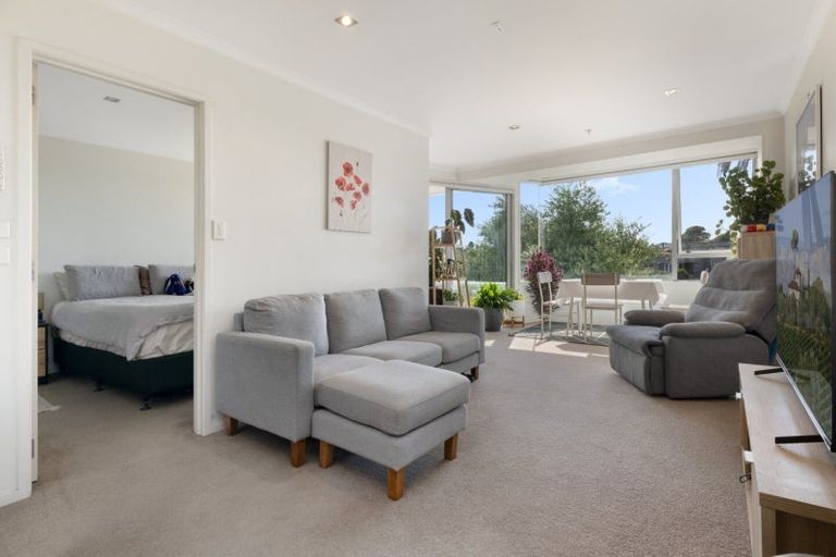 Photo of property in 202/332 Maunganui Road, Mount Maunganui, 3116