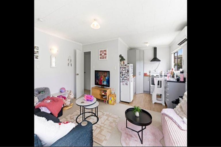 Photo of property in 13c Burns Street, South Dunedin, Dunedin, 9012