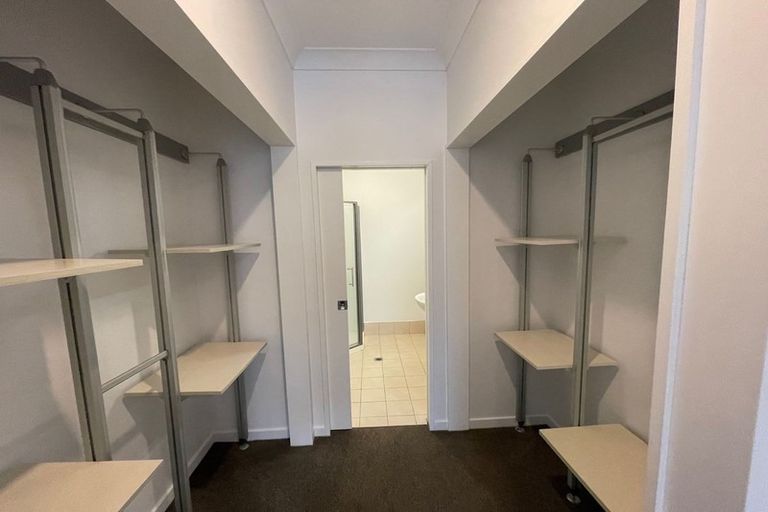 Photo of property in 1/44 Carlos Drive, Flat Bush, Auckland, 2016