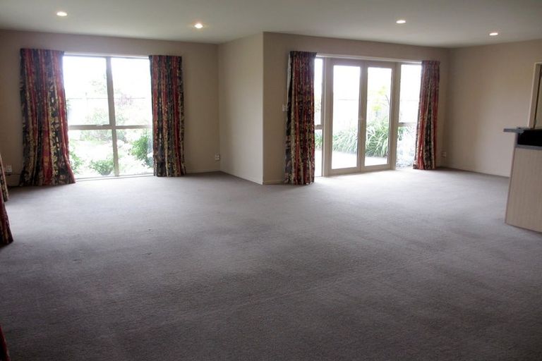 Photo of property in 66 Laing Crescent, Heathcote Valley, Christchurch, 8022