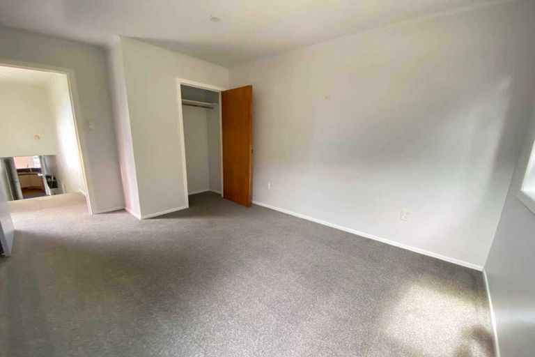 Photo of property in 54 Potter Avenue, Northcote, Auckland, 0627