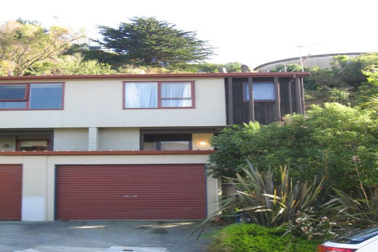 Photo of property in 99a Churton Drive, Churton Park, Wellington, 6037