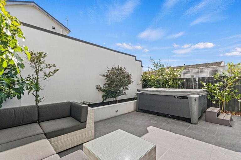 Photo of property in 66a Mansfield Avenue, St Albans, Christchurch, 8014