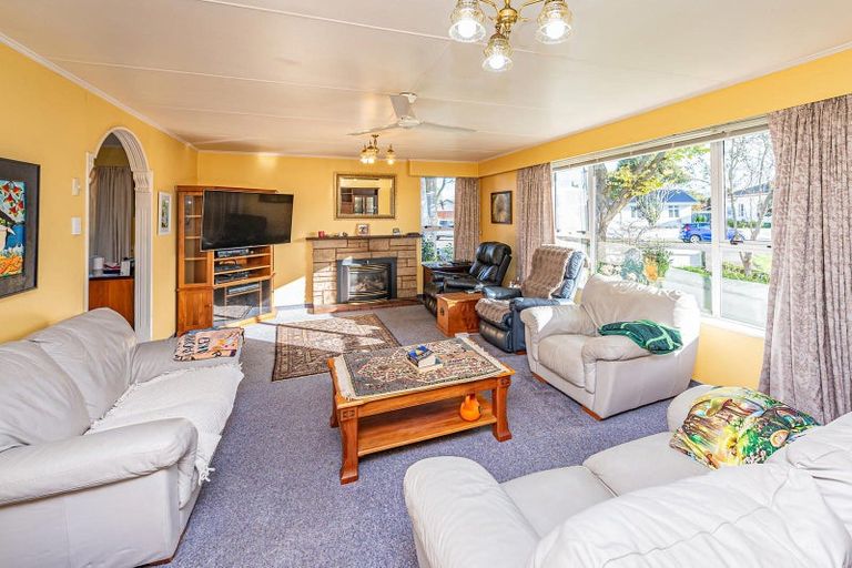 Photo of property in 12 Dawson Street, Pahiatua, 4910