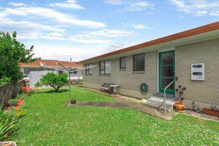 Photo of property in 10a Kowhai Street, Tuakau, 2121
