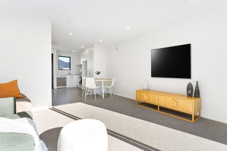 Photo of property in 9 Malaga Crescent, Harewood, Christchurch, 8051