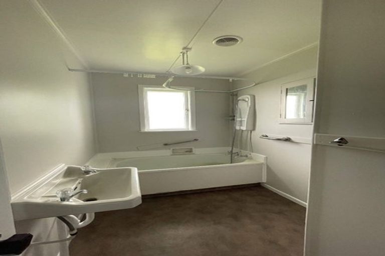 Photo of property in 25 Lee Road, Hannahs Bay, Rotorua, 3010