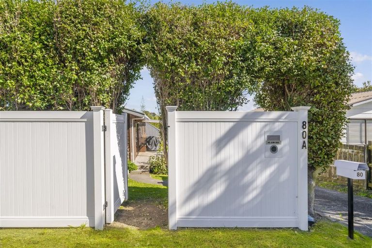 Photo of property in 80 Kervil Avenue, Te Atatu Peninsula, Auckland, 0610