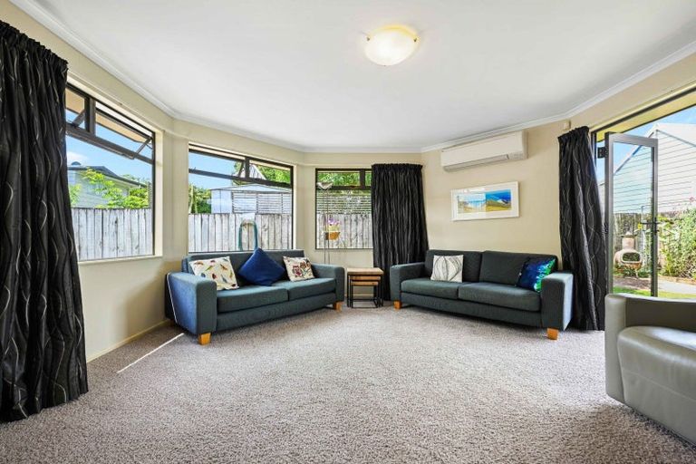 Photo of property in 111a Poaka Avenue, Dinsdale, Hamilton, 3204