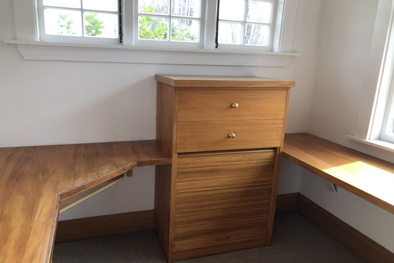 Photo of property in 90 Palatine Terrace, Saint Martins, Christchurch, 8022