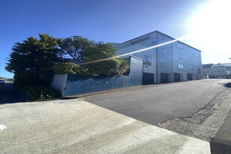 Photo of property in Coromandel Heights, 3/111 Coromandel Street, Newtown, Wellington, 6021