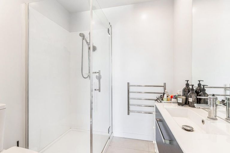 Photo of property in Frank Sargeson Apts, 103/80 Anzac Street, Takapuna, Auckland, 0622