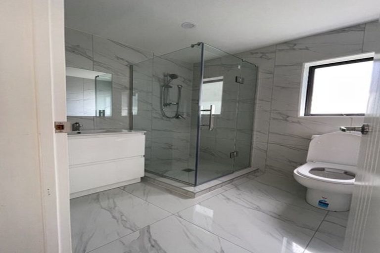 Photo of property in 367c Don Buck Road, Massey, Auckland, 0614