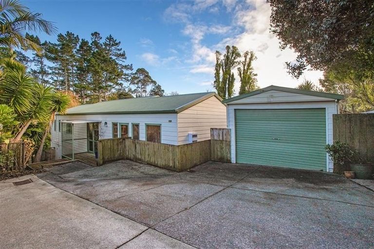 Photo of property in 2/53 Hellyers Street, Birkdale, Auckland, 0626