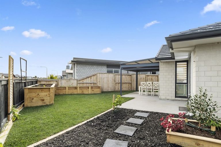 Photo of property in 50 Kuru Place, Papamoa, 3118
