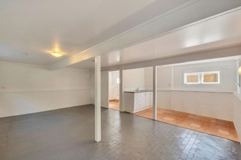 Photo of property in 49 Fairclough Road, Beach Haven, Auckland, 0626