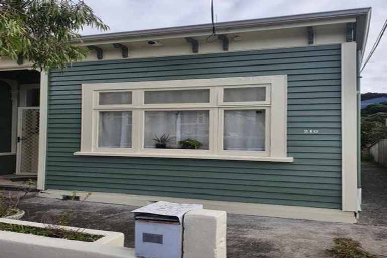 Photo of property in 210a Adelaide Road, Newtown, Wellington, 6021
