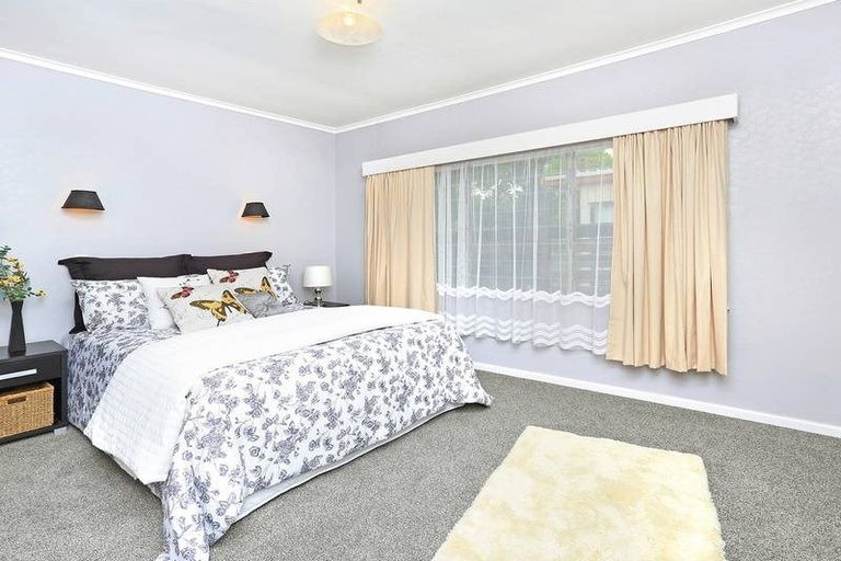 Photo of property in 91 Konini Road, Titirangi, Auckland, 0604
