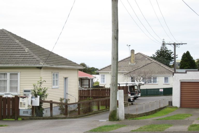 Photo of property in 55d Fitzroy Road, Fitzroy, New Plymouth, 4312