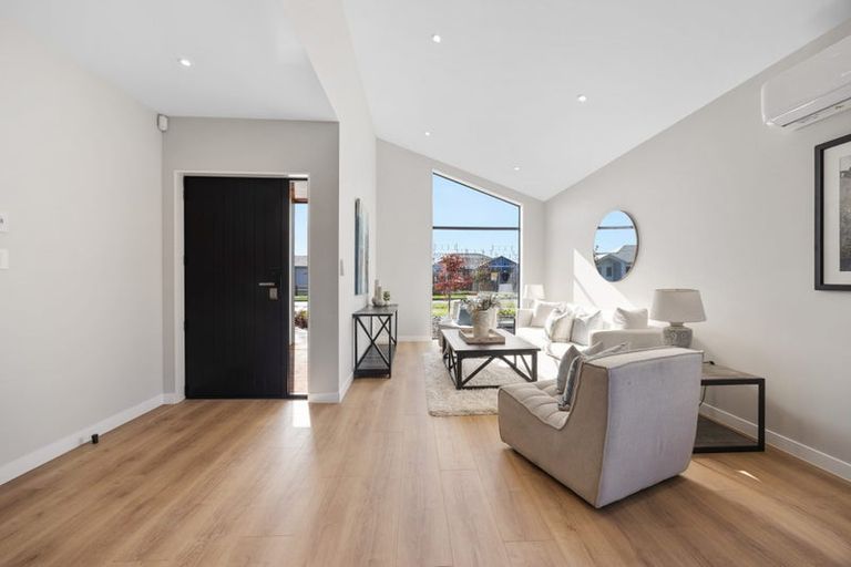 Photo of property in 15 Kakano Street, Clevedon, 2582
