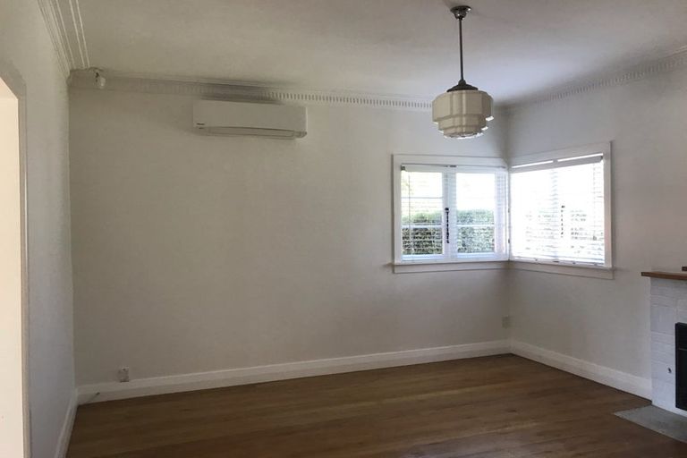 Photo of property in 20 Gardner Avenue, New Lynn, Auckland, 0600