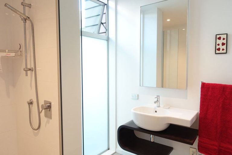 Photo of property in 39 Peacock Street, Christchurch Central, Christchurch, 8013