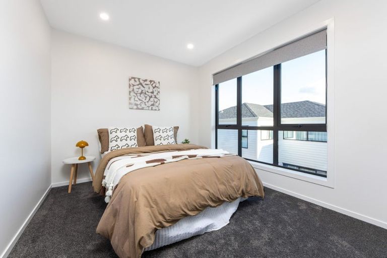 Photo of property in 4c Lyford Crescent, Sunnynook, Auckland, 0620