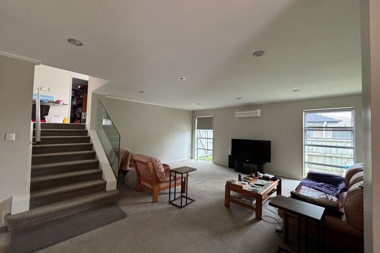 Photo of property in 28 Bur Oak Terrace, Schnapper Rock, Auckland, 0632