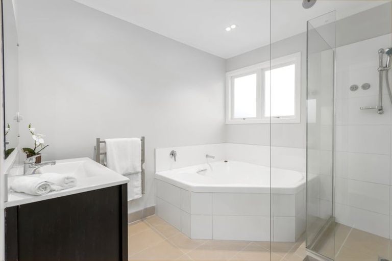 Photo of property in 1 Japonica Drive, Beach Haven, Auckland, 0626