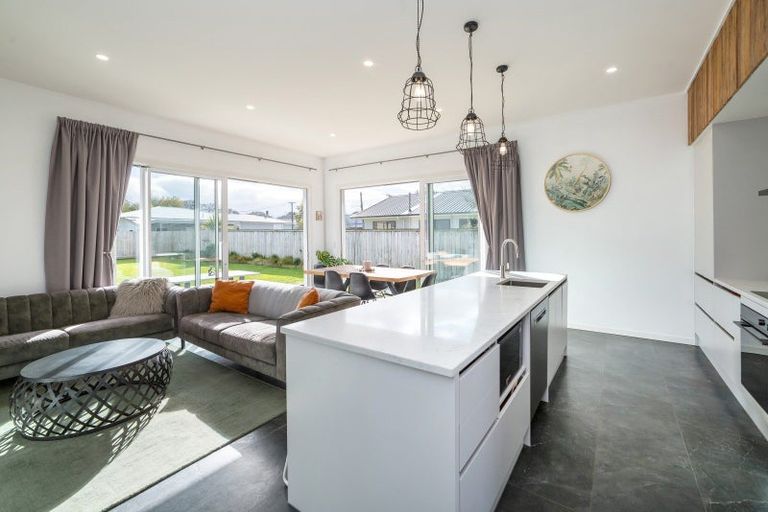 Photo of property in 160 Main Street, Greytown, 5712