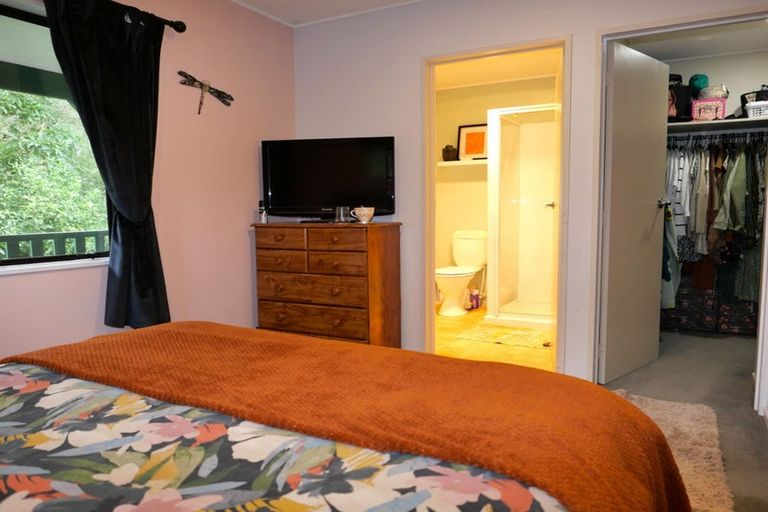 Photo of property in 95a Renown Road, Raumati South, Paraparaumu, 5032