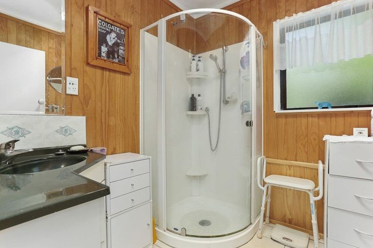 Photo of property in 11 Stanley Road, Glenfield, Auckland, 0629