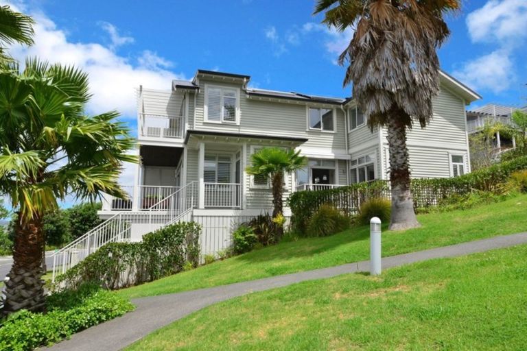 Photo of property in 19 Landmark Terrace, Orewa, 0931