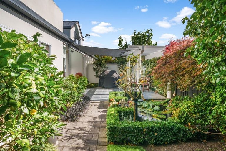 Photo of property in 239 Maidstone Road, Avonhead, Christchurch, 8042