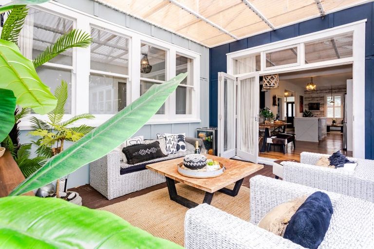 Photo of property in 247 Cross Line, Morison Bush, Greytown, 5794