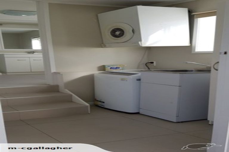 Photo of property in 8a Matama Road, Glen Eden, Auckland, 0602