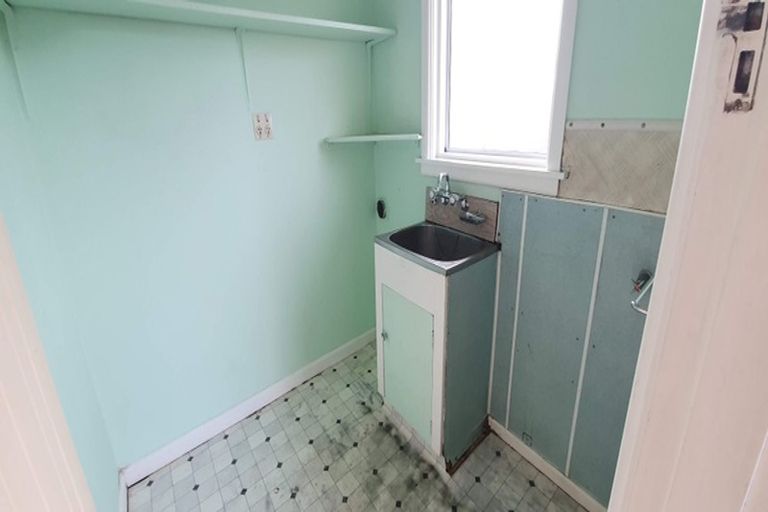 Photo of property in 28 Pauline Street, Linwood, Christchurch, 8062