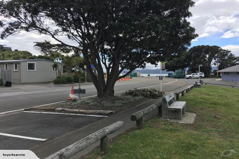 Photo of property in 231u1 Marine Parade, Seatoun, Wellington, 6022