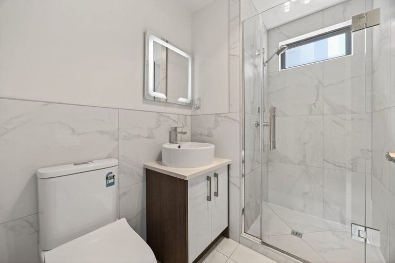 Photo of property in 46 Parahau Road, Papakura, 2110