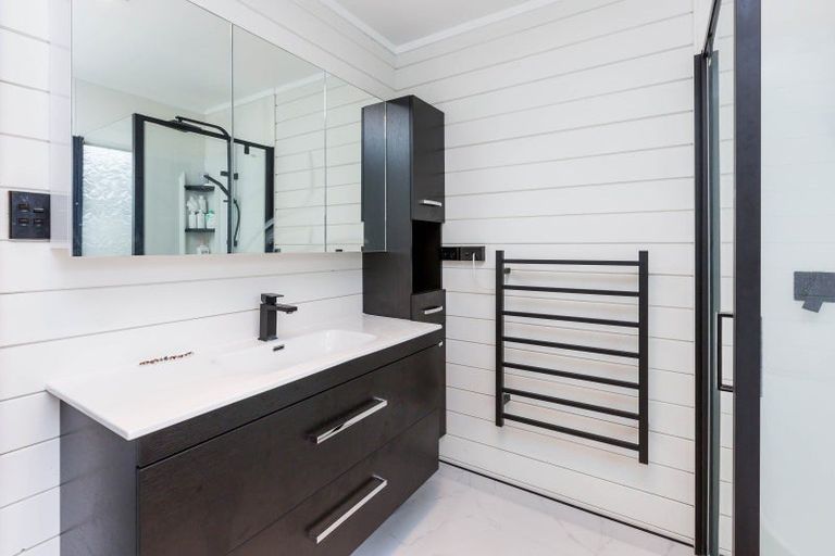 Photo of property in 4 Memphis Grove, Totara Park, Upper Hutt, 5018
