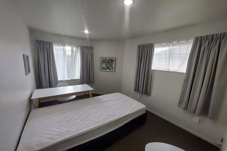 Photo of property in 16b Lyndon Street, Riccarton, Christchurch, 8011