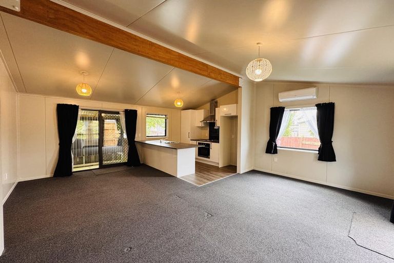 Photo of property in 67 Rhodes Drive, Kelvin Grove, Palmerston North, 4414