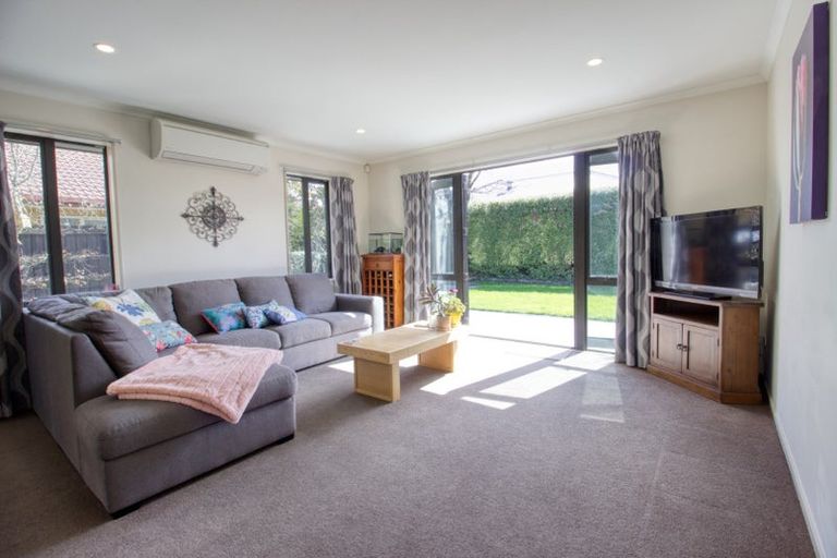 Photo of property in 19 Garforth Green, Halswell, Christchurch, 8025