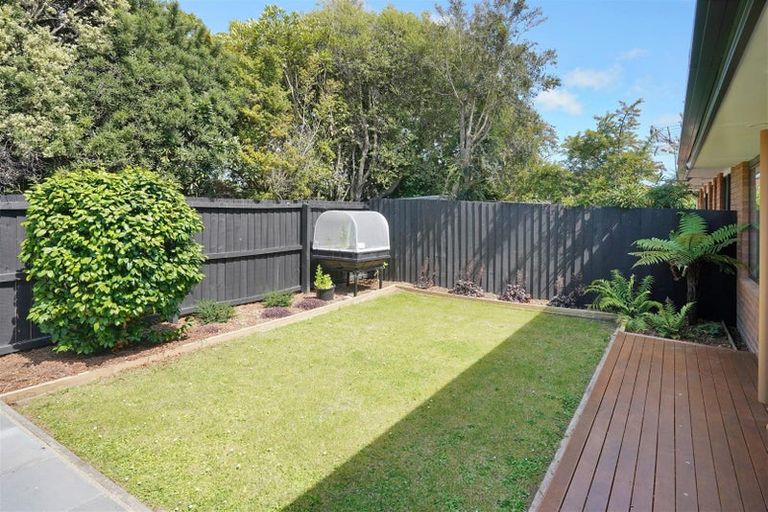 Photo of property in 2/49 Cowes Street, Avondale, Christchurch, 8061