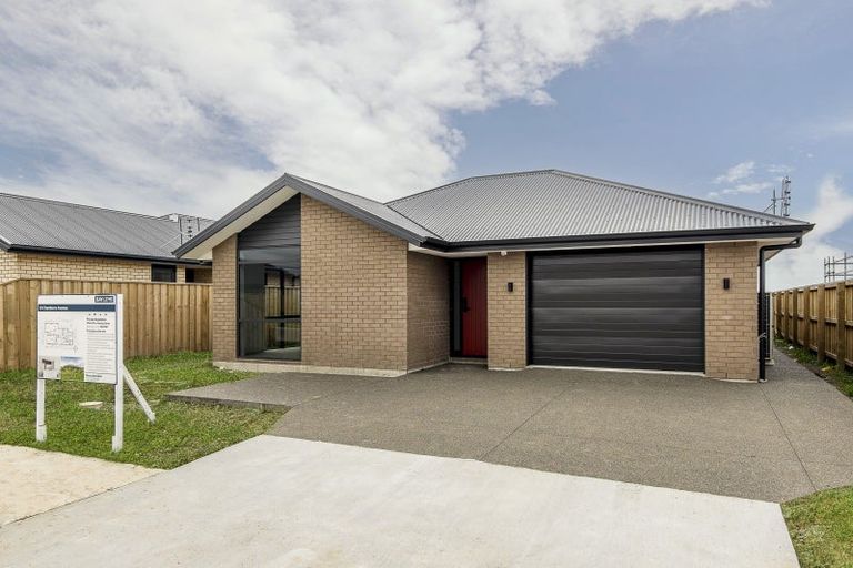 Photo of property in 10 Chambers Avenue, Woodend, 7610