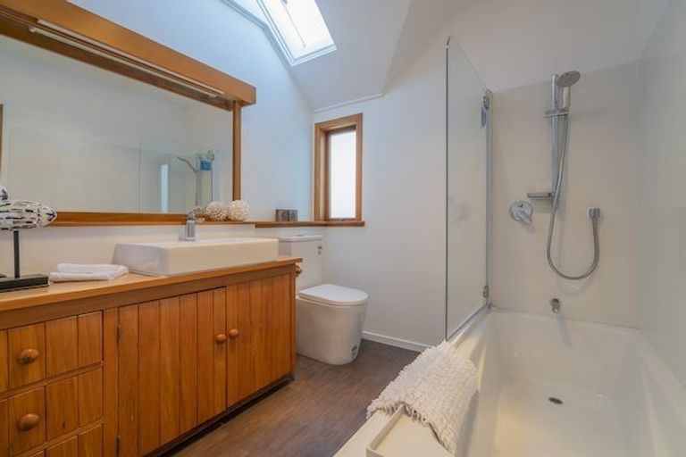 Photo of property in 203 Moana Anu Anu Avenue, Whangamata, 3620