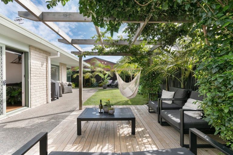 Photo of property in 557 Maunganui Road, Mount Maunganui, 3116